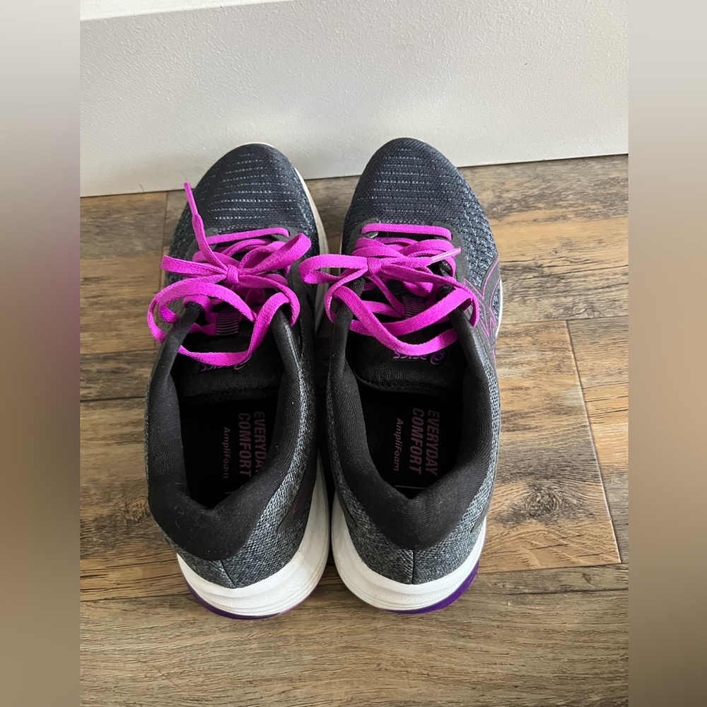 ASICS Shoes - Picture 1 of 3